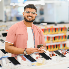 Shopkeeper using app